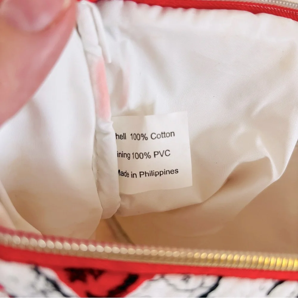 Carolina Herrera Neiman Marcus‎ Target Cosmetic Jewelry Pouch Dog Theme Zip